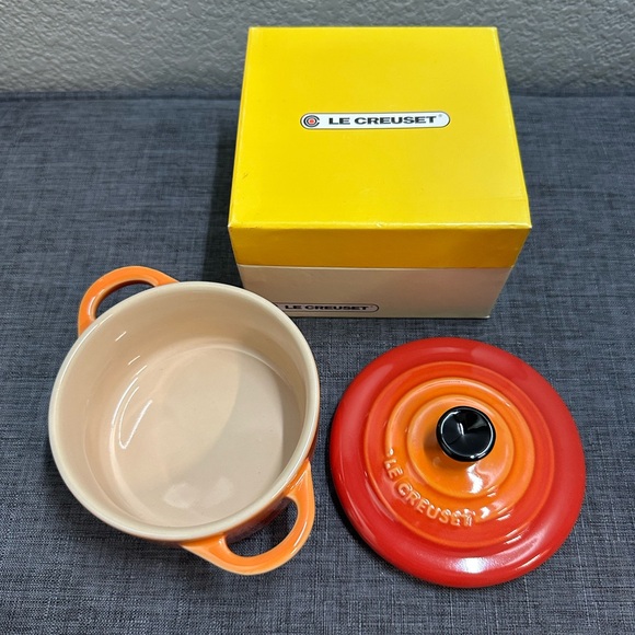 Le Creuset mini cocotte - Picture 1 of 4